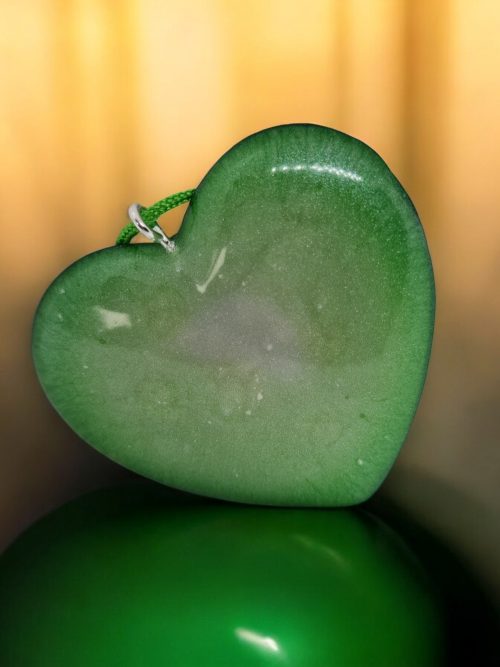 Coeur résine vert / blanc nacre