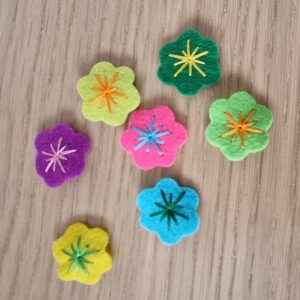 Lot 7 fleurs feutrine