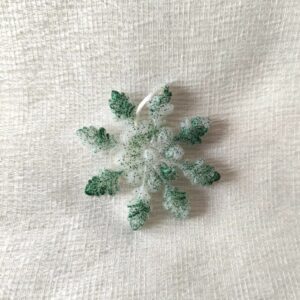 Givrelia blanc paillettes vertes