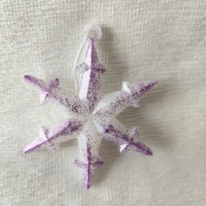 Givrelia blanc paillettes violettes