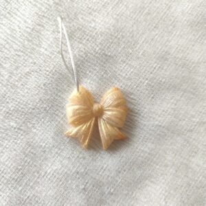 Nœud du bonheur jaune orange brillant